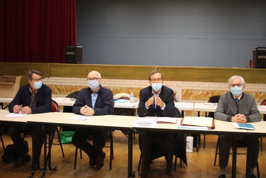 Neuf signatures scellent la valorisation de la Puisaye-Forterre autour du concept « Petites villes de demain »
