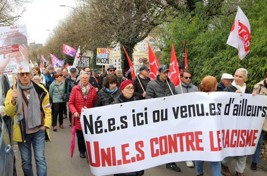 A Auxerre aussi, on a marché pour dire non au racisme sous toutes ses formes et toutes ses couleurs...