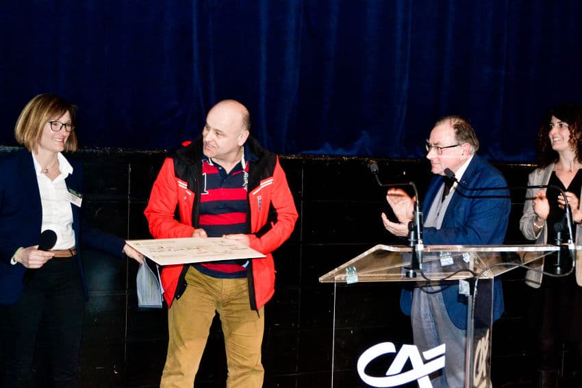 Remise de chèque, conférence : le Crédit Agricole dresse le bilan de ses actions devant ses sociétaires à Sens
