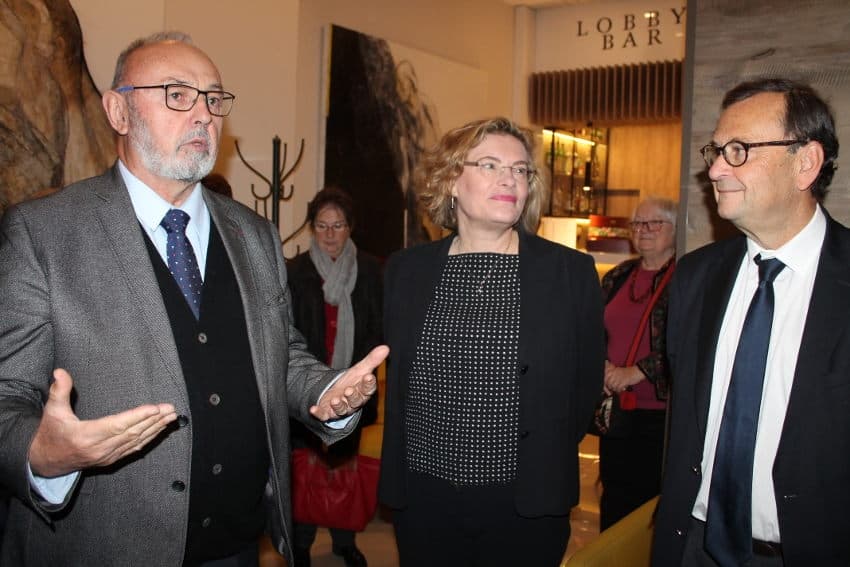 L’ambassadrice de France en Bulgarie séduite par les principes vertueux des Entretiens de CHAMPIGNELLES…