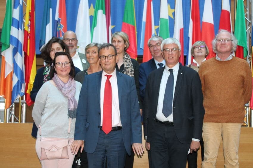 L’hémicycle européen n’a plus de secrets pour les représentants d’AGIR 89 en visite au Parlement…