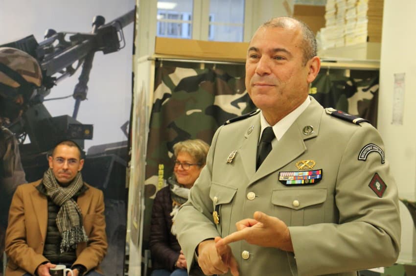 Ce n’est qu’un au revoir au CIRFA : Bruno NIRLO va troquer son uniforme militaire pour des habits de coach