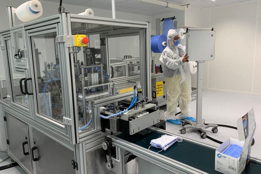 L’autonomie pour éviter les risques de pénurie : la Région BFC dispose de sa propre ligne de production de masques chirurgicaux