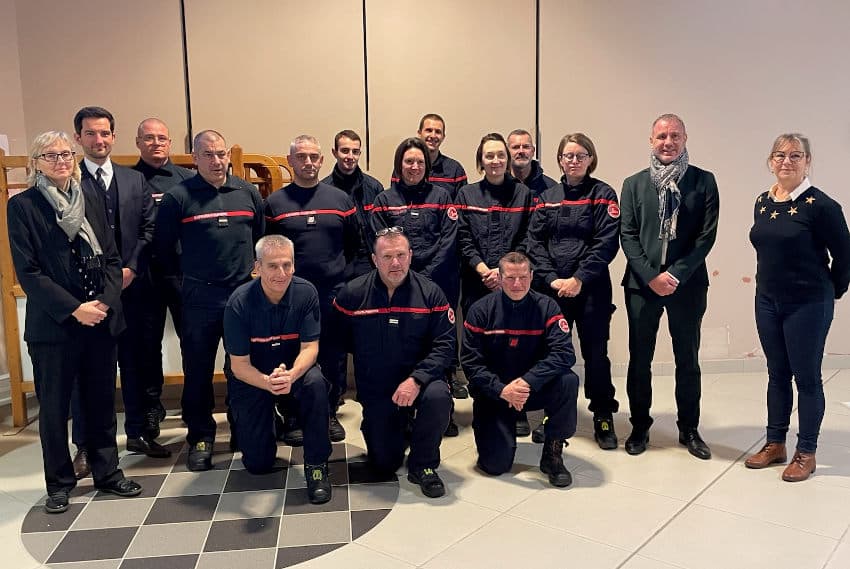 Les gestes qui sauvent se découvrent au collège Albert-Camus à Auxerre : pompiers et assureurs en pédagogues