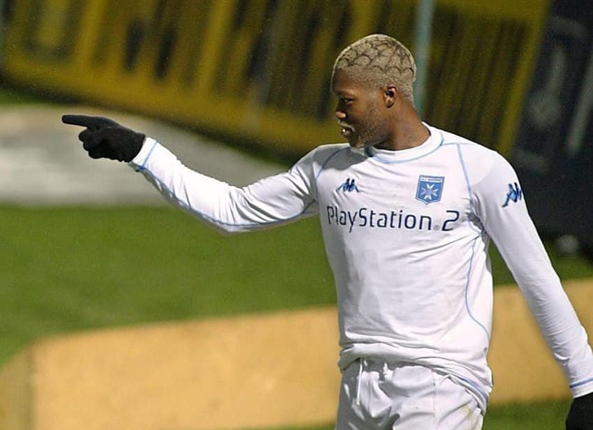 Recrutement : et si Djibril CISSE rechaussait les crampons de la Ligue 1 avec l’AJ Auxerre ?