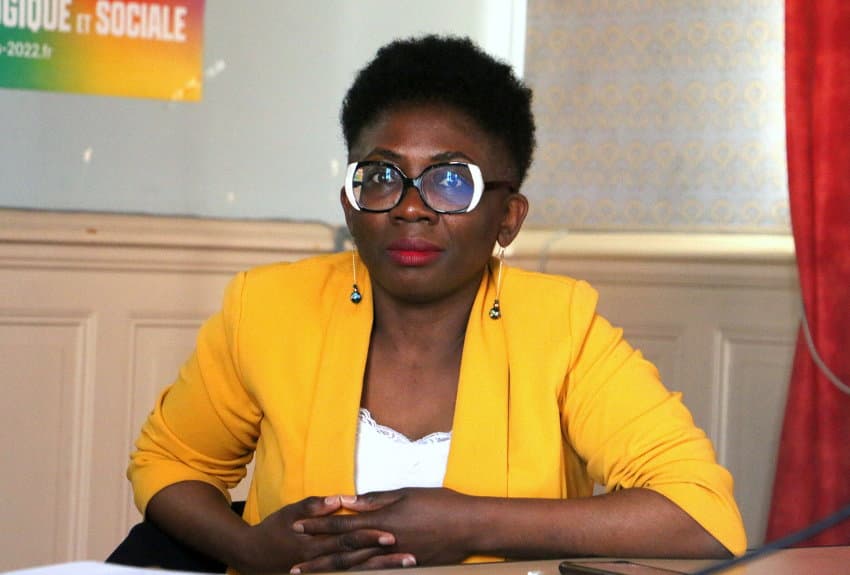 La semaine 42 par monts et par mots : son faux pas oral contesté chez LFI, Danièle OBONO se prend les pieds dans le tapis médiatique !