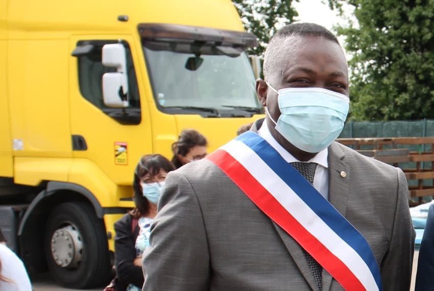 Le couperet révolutionnaire s’abat sur les festivités à APPOIGNY : le programme du 14 juillet déplacé au 17…