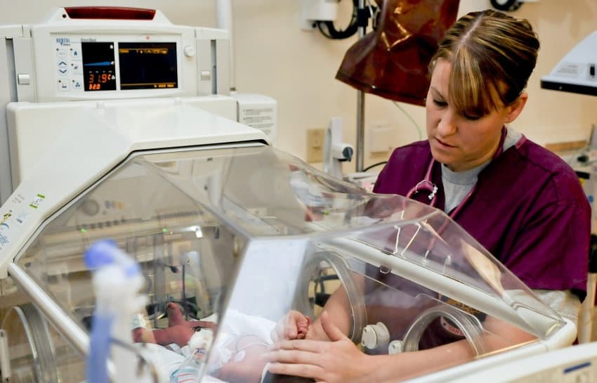 La mesure s’élève à plus d’1,16 million d’euros : la Région BFC augmente le nombre de places des cursus de santé