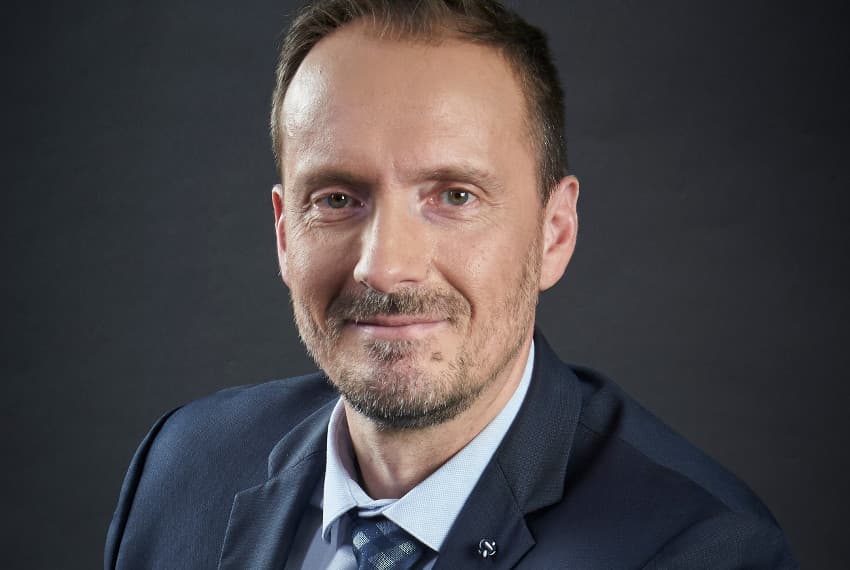Il succède à Yves CHEVILLON à la barre d’EDF-BFC : Robert POGGI, en capitaine pour affronter les grands enjeux énergétiques