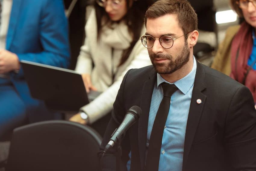 Les attaques du prédateur prolifèrent en Bourgogne Franche-Comté : le Rassemblement National crie au loup !