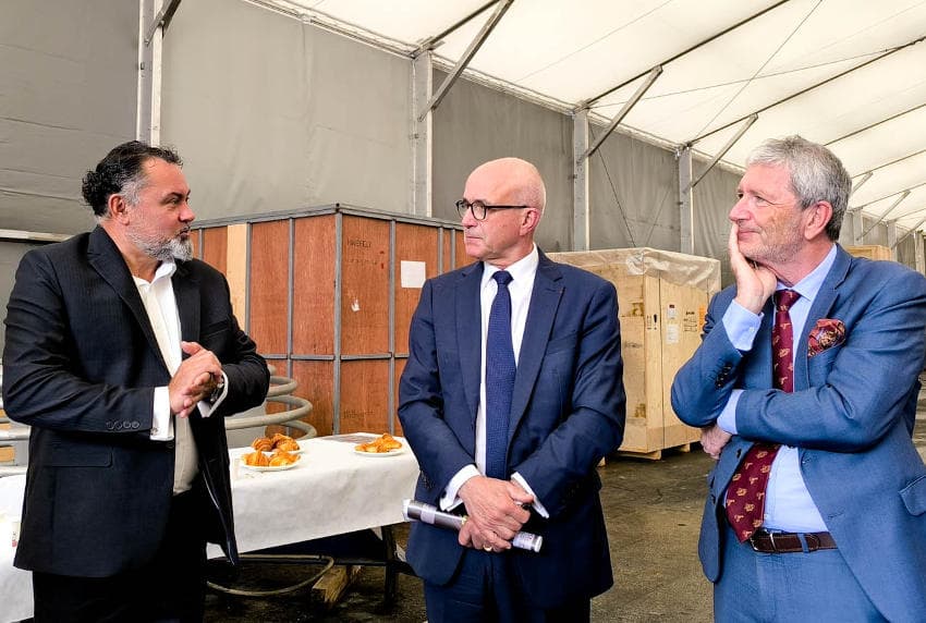 En visite chez LogiYonne à Gron : le préfet de Région Paul MOURIER insiste sur le soutien de l’État au transport fluvial