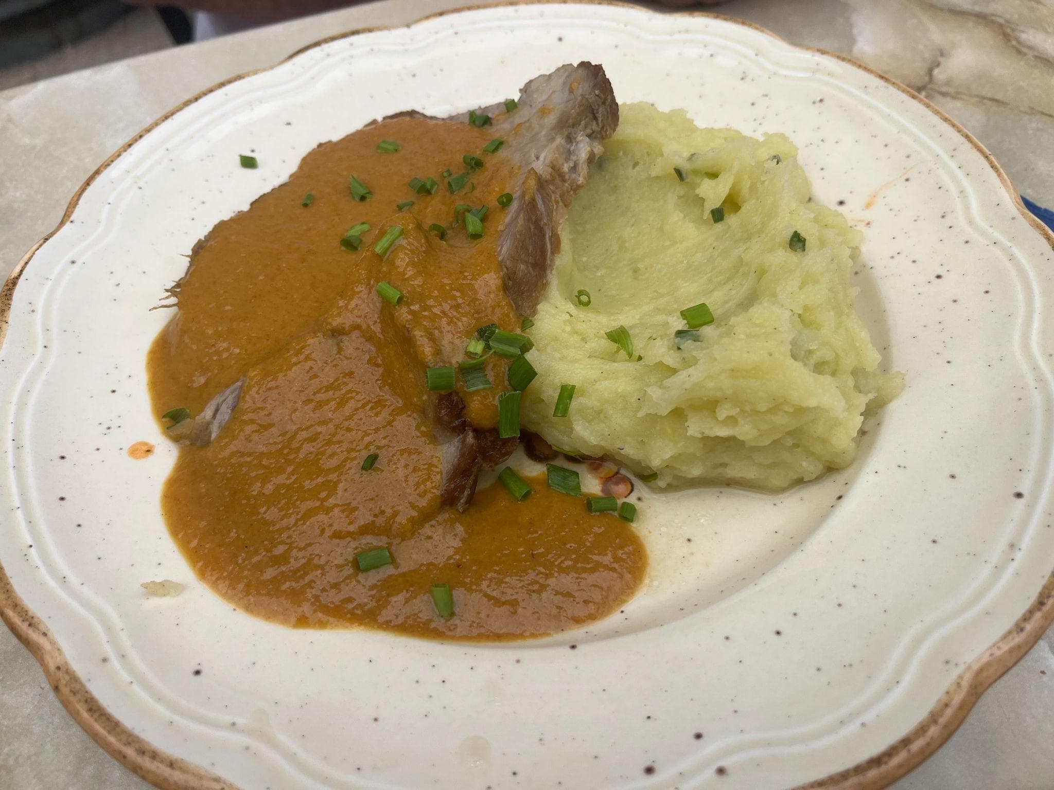 « A table avec Pajo ! » : les « P’tis Crus », une belle petite table locale…