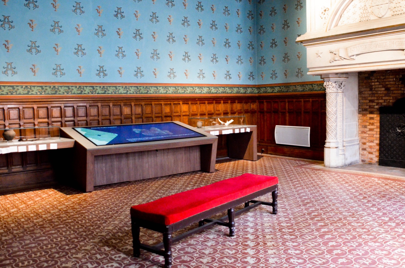 Une image contenant intérieur, sol, décoration d’intérieur, mur

Le contenu généré par l’IA peut être incorrect.