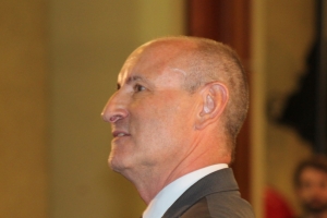 « Le 27 mai prochain, l’adjoint à la Ville d’Auxerre en charge des finances et du budget Pascal HENRIAT (MoDem) aura rendu son tablier de grand argentier. Sa lettre de démission a été adressée à l’édile d’Auxerre la veille de l’Ascension… ».