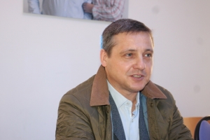 « Le candidat de la droite et du centre aux élections municipales d’Auxerre présentera ce mardi 25 février programme et équipe lors d’une conférence de presse à sa permanence… ».