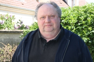 « Jean-Pierre MASCLET a pris ses fonctions depuis le 01er mars à la tête de l’UDAF de l’Yonne en qualité de directeur. Il travaillera en binôme avec le président de la structure associative Benoît VECTEN. Objectif : valoriser et promouvoir les actions de la « vieille dame » de la vie associative de notre territoire… ».