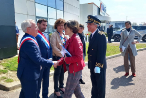 « Vice-président en charge de la Santé au sein du Conseil départemental de l’Yonne, Gilles PIRMAN a accueilli la représentante du gouvernement Agnès FIRMIN LE BODO en visite à Sens vendredi en fin de matinée. Il a été longuement question du Pacte santé voulu par l’exécutif départemental, via une politique publique qui n’existe nulle part ailleurs… ».