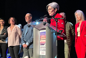 « Durant une trentaine de minutes, l’édile de Monéteau Arminda GUIBLAIN a dévoilé les grands projets devant ponctuer la nouvelle année 2024 à Monéteau. Elle s’attardera plus longuement sur le futur pôle de service de la Commanderie, pour améliorer la qualité de vie des habitants… ».