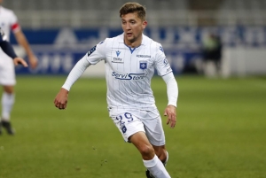 « L’AJ Auxerre et Mathias AUTRET sur leur lancée après la quatrième étape de ce championnat de Ligue 2 qui démarre sur les chapeaux de roue pour les Bourguignons. En ramenant un précieux point du Paris FC ce lundi, les Auxerrois occupent une brillante quatrième place… ».