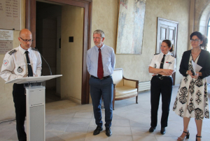 « D’ici quelques jours, il vivra sa « conquête de l’Ouest » personnelle en rejoignant Washington et l’ambassade de France en qualité d’attaché de la sécurité intérieure de l’Etat tricolore. Le globe-trotter Raphael JUGE ajoute les Etats-Unis comme nouvelle destination professionnelle après Abou Dhabi et le Liban… ».