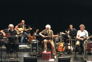 « Que les fans se rassurent : Hugues AUFRAY sera bel et bien présent sur la scène du parc AUXERREXPO le 12 mars prochain après le report du spectacle initialement prévu ce samedi. Les fans de l’artiste se consoleront en écoutant son dernier opus, « Autoportrait »… ».