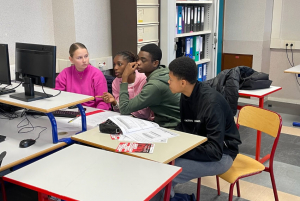 « L’étape icaunaise de la neuvième édition du « Business Challenge », proposé par l’Education nationale avec le concours des experts comptables et des commissaires aux comptes, a mobilisé dix-sept équipes de lycéens de STMG du lycée JANOT/CURIE à Sens… ».