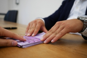 « Soutenir les entreprises n’ayant pas spécifiquement de soucis de trésorerie mais qui souhaitent investir sur leur développement à long terme est le propos de ce nouveau prêt participatif que l’Etat ajoute dans son plan de relance économique aux entreprises… ».