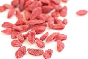 « Amandes, noisettes, raisins secs et baies de Goji se marient à merveille avec les confiseries conçues à base de chocolat. Les deux entités de l’Yonne, SILVAREM et FRUITS SECS DU WEB, ainsi que l’artisan MAZET Confiseur, dans le Loiret, ont décliné ensemble leur stratégie de communication à l’occasion de ce rendez-vous très populaire à Paris… ».