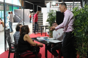 « Place aux affaires génératrices de plus-values pour les exposants de la fameuse manifestation ! La 89ème édition de la Foire d’Auxerre ouvre ses portes dès le mercredi 11 septembre en matinée pour cinq jours de liesse sur le site du parc des expositions. Du côté des organisateurs, tout est fin prêt. C’est le directeur du site Icaunais de Centre France Evènements, Guy ROS, qui ouvrira le bal en prononçant le discours officiel… ».