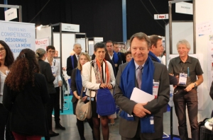 « Les RIDY 2021 auront lieu le 09 novembre prochain à AUXERREXPO et ce de manière physique, selon toute vraisemblance. Le directeur de la CCI de l’Yonne, Jérôme MAYEL, l’a confirmé ce jour en précisant la thématique de ce rendez-vous régional : l’industrie du futur et la French Tech…Un ultime rendez-vous pour le président Alain PEREZ (au centre). ».