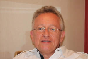 « A compter du 01er juin, sur le site www.lecriquet-auxerre.fr et dès le mercredi 03 juin, dans les endroits de distribution habituels, le magazine gratuit de l’Auxerrois et de la Pui-saye-Forterre diffusera son lot d’informations commerciales utiles à son lectorat. Il sera alors temps pour son directeur de la publication, Thierry SMOLARSKI, d’oublier ce douloureux épisode du coronavirus… ».