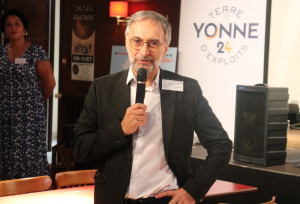 « Faire émerger des idées et des actions qui viendront accompagner le passage de la flamme olympique le 11 juillet 2024 dans l’Yonne était l’une des raisons d’être de ce séminaire « Terre d’Evènements Yonne 2024 » co-organisés par ORANGE (Cyprien MATEOS, son dirigeant régional) et le Département à l’Escale à Migennes. Un rendez-vous initial qui en appelle d’autres dans le cadre du Club des Partenaires Yonne 2024… ».