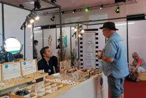 « Plus de trois mille visiteurs se sont rendus au parc des expositions d’Auxerre lors du salon du bien-être, premier signe positif d’un retour vers la normalisation des activités… ».