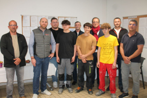 « Avec deux qualifiés pour l’épreuve nationale devant se disputer en juin à Strasbourg, la sélection régionale du concours d’Un des Meilleurs Apprentis de France, catégorie électricité, a tenu toutes ses promesses lundi après-midi au CFA Bâtiment de l’Yonne, à Auxerre. Nuno FARON et Lucas MIDAN défendront les couleurs de notre contrée après avoir obtenu l’or régional… ».