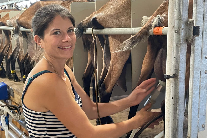 Une « Belle » au milieu des bêtes au Salon de l’Agriculture : Claire GENET enthousiaste avant Paris !