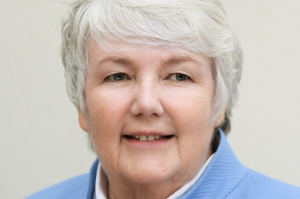 « Accompagnée de trois secrétaires d’Etat dont le local Jean-Baptiste LEMOYNE, la ministre de la Cohésion des Territoires et des Relations avec les Collectivités territoriales Jacqueline GOURAULT procédera à deux inaugurations ce jeudi dans l’Yonne : une maison de services et un pylône de téléphonie mobile 4G… ».