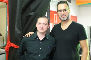 « Elus, institutionnels, entrepreneurs, représentants associatifs, sportifs : il ne fallait surtout pas manquer la soirée VIP concoctée par les responsables de l’enseigne commerciale ATAC à l’occasion de la traditionnelle Foire aux vins ! Joli coup de pouce promotionnel récompensant le sens relationnel de MM. CABRAL et CAMBUZAT, le tandem de dirigeants de la structure commerçante… ».