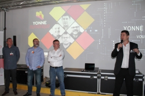 «  Hervé LAYER, Christophe REMY, Jérôme LOUIS et Yannick DAVOUSE : quatre entrepreneurs unis pour un seul objectif, la réussite de leur concept… ».