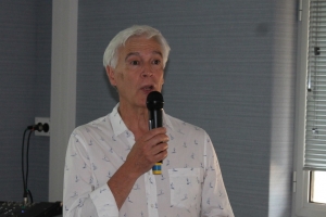 « L’adjoint actuel à l’environnement et aux espaces verts Denis ROYCOURT ne suivra pas le maire actuel dans un quatrième mandat si ce dernier se présentait. En compagnie de l’une de ses collègues, l’adjointe en charge des transports Maud NAVARRE, il a décidé de porter le projet « Auxerre Ecologie 2020 » qui sera en partie commenté ce samedi 14 septembre lors d’un happening… ».