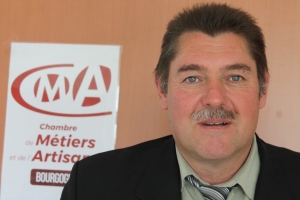 « Le président de la Chambre de Métiers et de l’Artisanat de l’Yonne Jean-François LEMAITRE rend hommage à celui qu’il considère comme un véritable guide avec lequel il a pu travailler pendant quatre ans parmi les instances nationales. Bernard STATLER n’est plus : c’est l’artisanat qui a perdu son âme… ».