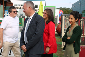 « Sébastien FUENTES, Isabelle JOAQUINA et Pauline GIRARDOT donneront le coup d’envoi officiel de la 93ème Foire exposition d’Auxerre ce jeudi 18 mai, jour de l’Ascension à 10 heures. Des airs de samba ponctueront la cérémonie protocolaire à l’issue des discours. Suffisant pour qu’ils esquissent quelques pas de danse pour être dans l’esprit festif de l’évènement ?! ».