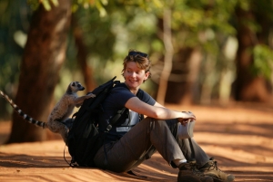 « Spécialiste de la protection animalière, la biologiste Emmanuelle GRUNDMANN interviendra en virtuel lors de cette conférence débat portée par le Cercle Condorcet de Sens et la Ligue de l’Enseignement 89 pour une salvatrice prise de conscience sur la nécessaire préservation de la biodiversité… ».