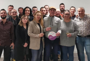 « Préparez vos cartes de visite et vos arguments afin de présenter votre entreprise lors de la Réunion Business concoctée par le club d’affaires CARBAO Sens ce jeudi 09 mars à 18h30 ! Succédant à Pascal CARLOT, Sabine VUILLERMOZ préside cette structure associative qui rassemble une vingtaine de membres en toute convivialité… ».