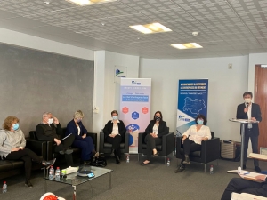 « Les femmes chefs d’entreprise du bâtiment se sont posées bon nombre de questions lors de cette séance de brainstorming autour de la crise sanitaire et de ses conséquences concoctées à Lyon à l’initiative du groupe Femmes de la Fédération française du Bâtiment (FFB)… ».