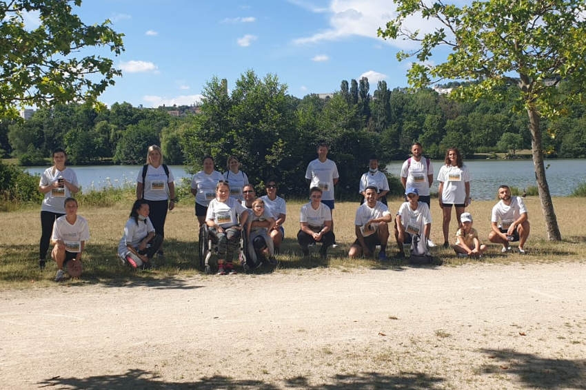 « Un bel acte citoyen pour une dizaine de jeunes gens de l’Ecole de la Seconde Chance en Côte d’Or ce week-end : ils ont couru avec un équipier du groupe EDF sur une distance de six kilomètres en soutien d’une noble cause au Sénégal… ».