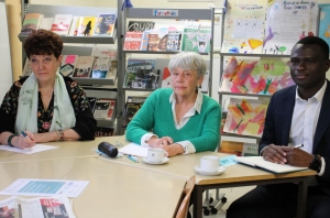 « L’un des huit webinaires internationaux programmés en mars par la section France du Réseau international des Maisons des Francophonies (RIMF) s’est déroulé en présence du secrétaire d’Etat Jean-Baptiste LEMOYNE. Depuis Auxerre, les responsables de la délégation régionale dont la présidente Marité CATHERIN (au centre), ont pu y prendre part… ».