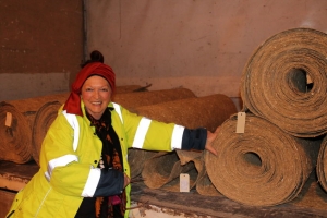 « L’ancienne créatrice de prêt-à-porter Colette BECHET s’intéresse aux matières originales pour composer ses nouvelles pièces… ».