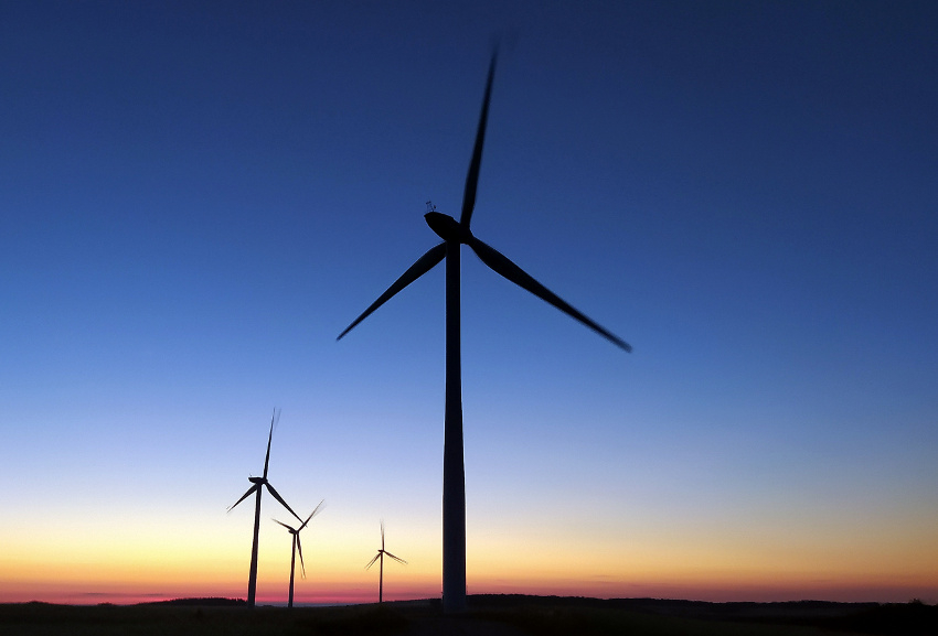 « De la poésie et de l’onirisme à l’état pur ? Oui, oui même avec des éoliennes, c’est possible ! ».