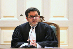 « Le procureur de la République d&#039;Auxerre Hugues de PHILY a fait part de ses inquiétudes quant à l’impact des PGE dans le budget des entreprises qui ont dû y avoir recours. Pourtant, le président du Tribunal de commerce d’Auxerre Pascal BAILLY (photo de une) a rappelé que le bilan des activités écoulées était au diapason à celui constaté au niveau national… ».