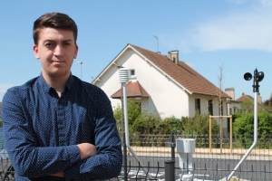 « La start-up de l’Yonne, METEO 89, possède de réelles ambitions et peut nourrir de perspectives encourageantes à son essor…à travers l’Hexagone. Le concept, désormais dirigé en solo par le jeune Raphaël ROTH, devrait vivre de nouvelles évolutions positives d’ici les prochaines semaines après la conception d’un business-plan, assuré avec le concours des étudiants de l’IFAG Auxerre. Objectif : s’attirer les faveurs financières de partenaires institutionnels et économiques en vue de pérenniser le concept… ».